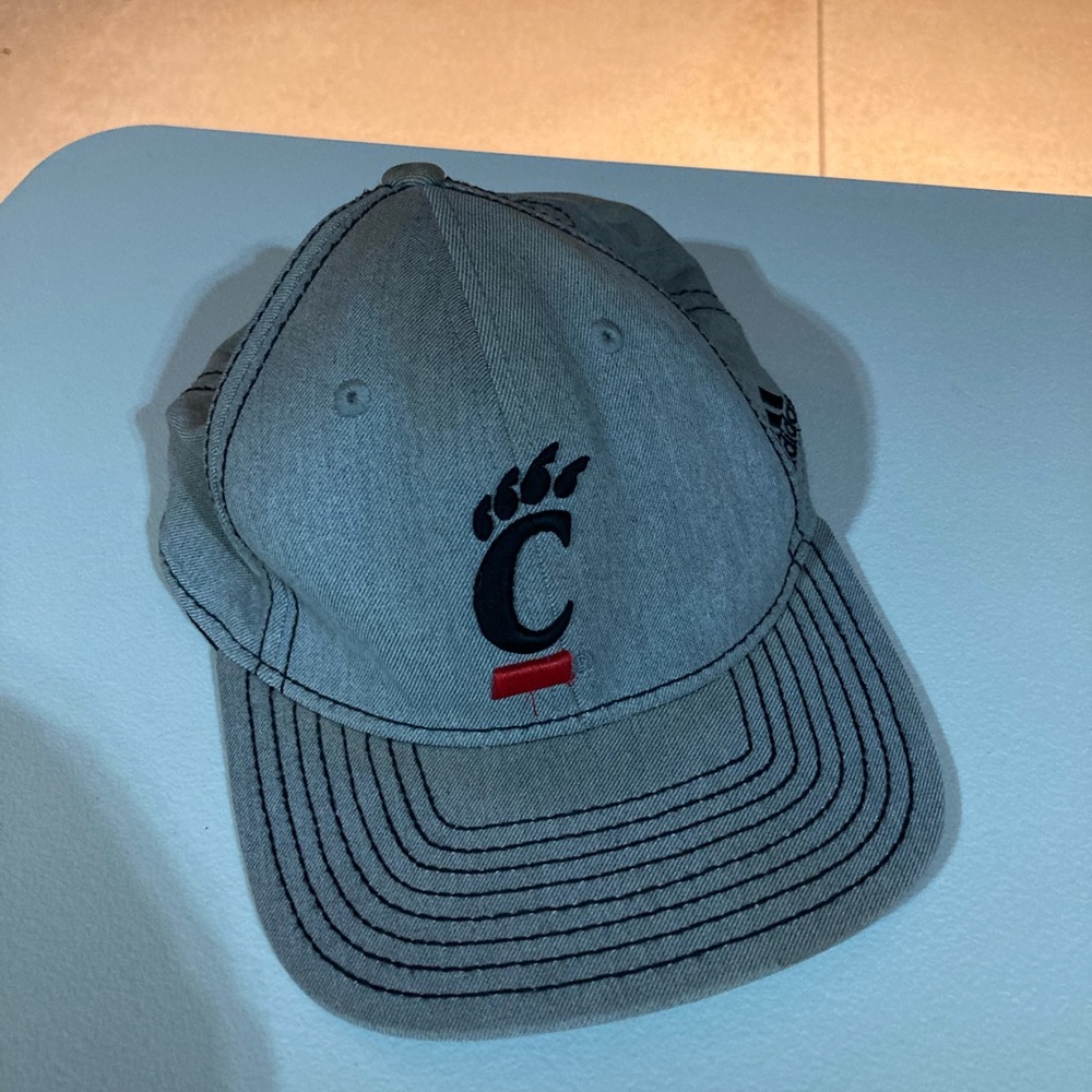 Mens University of Cincinnati Ball Cap